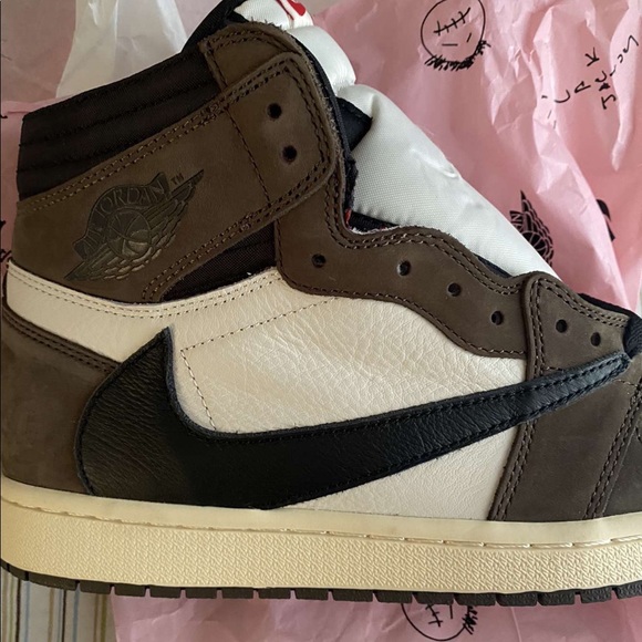 deadstock travis scott jordan 1